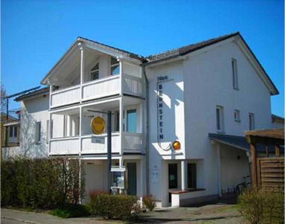 Haus Bernstein Ferienwohnungen Goehren  Exterior foto